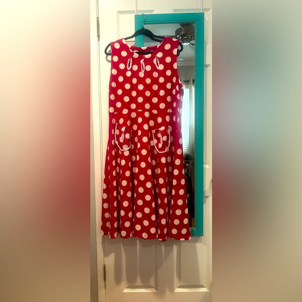 Polka dot 1950s dress